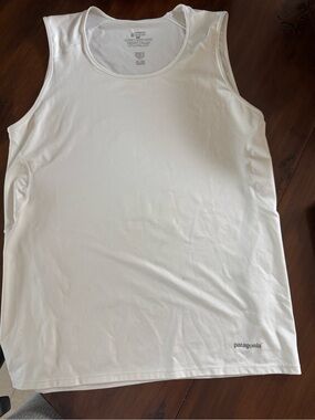 Patagonia Women's White Scoop Neck Tank